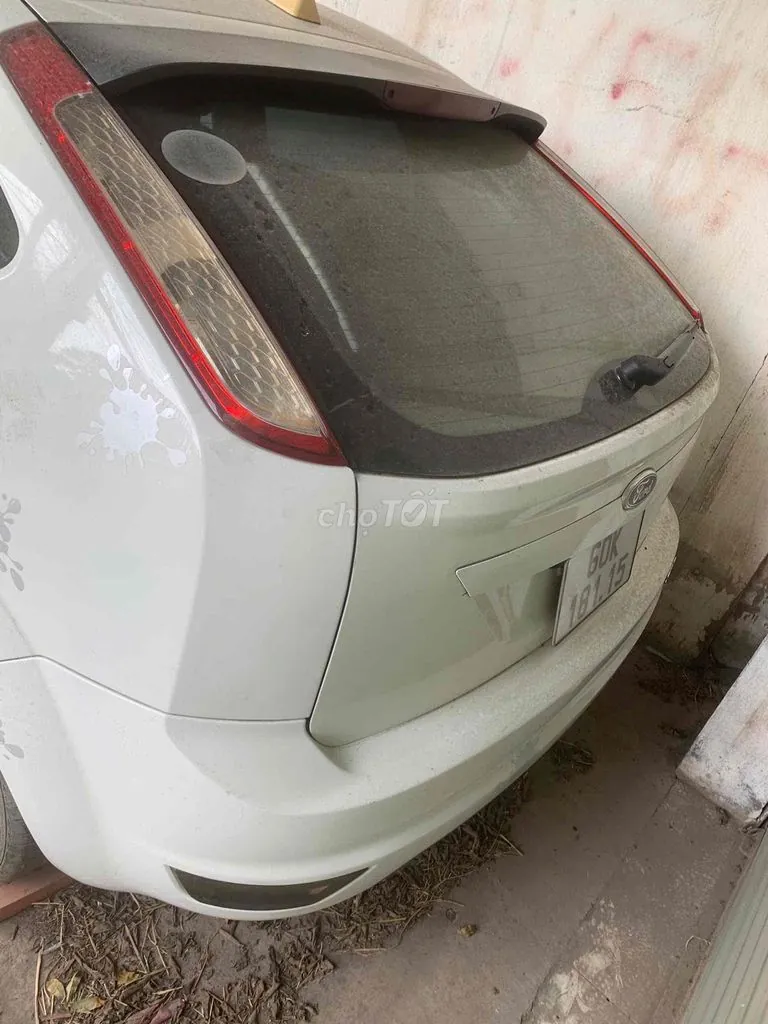 Ford Focus 2010 photo 2