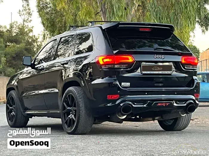 Jeep Grand Cherokee 2012 photo 4