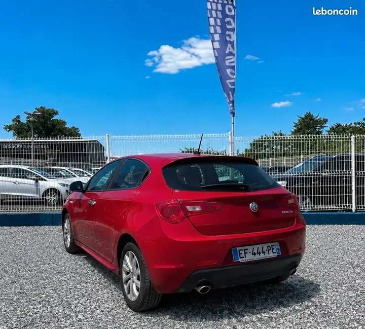 Alfa Romeo Giulietta 2016 photo 4
