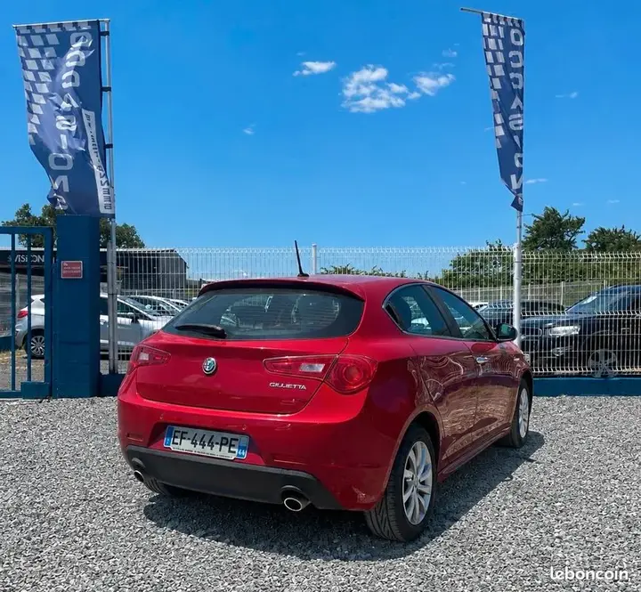 Alfa Romeo Giulietta 2016 photo 5