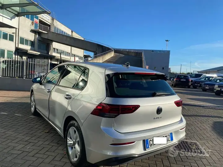 Volkswagen Golf 2023 photo 4