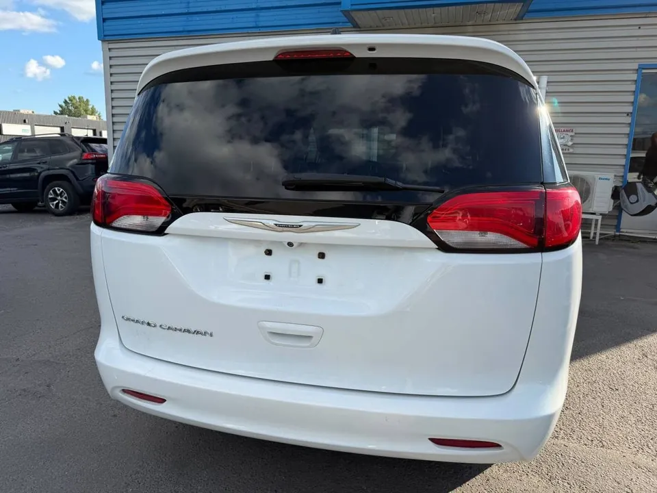 Chrysler Grand Caravan 2021 photo 4
