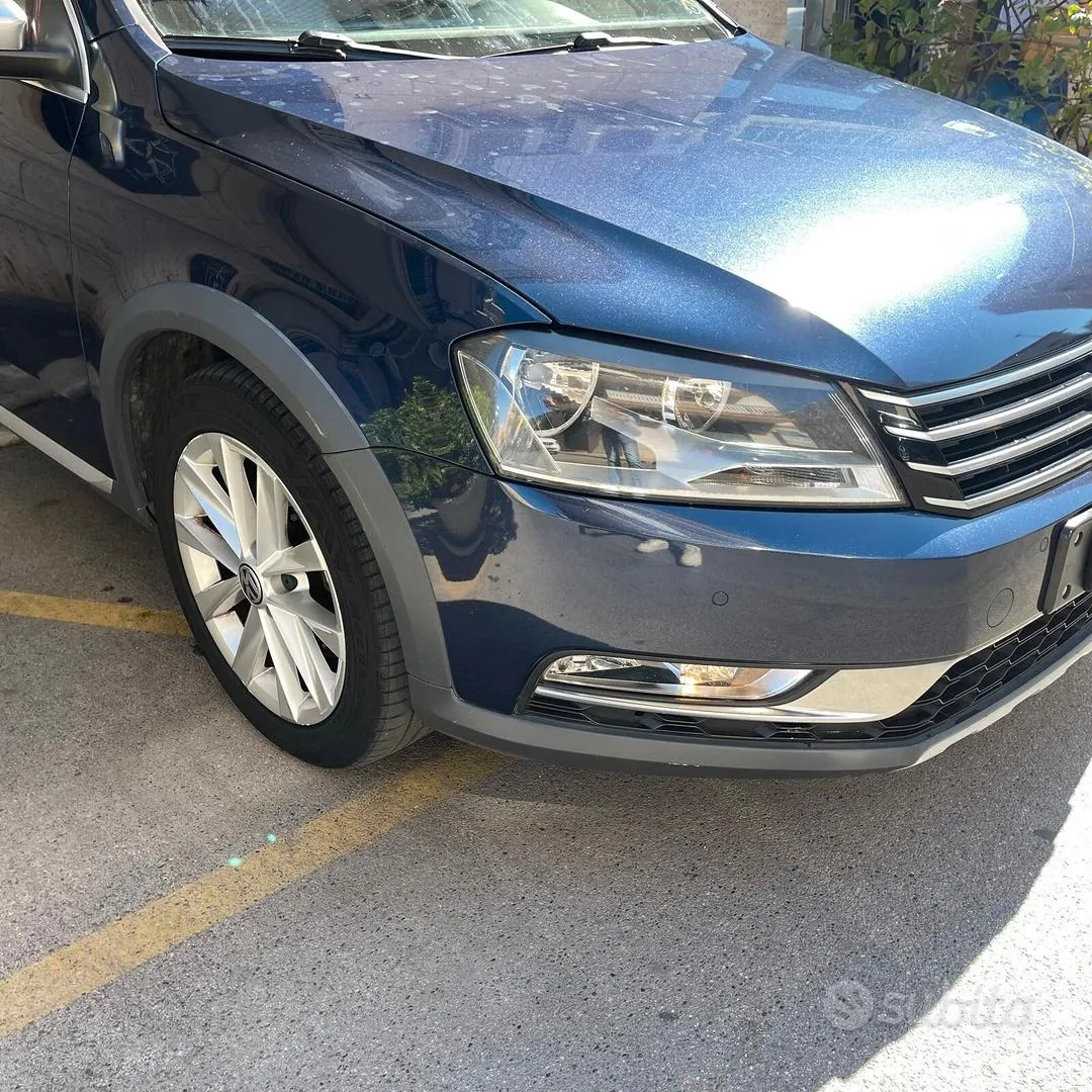 Volkswagen Passat 2014 photo 2