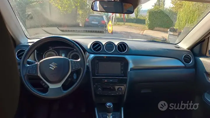 Suzuki Vitara 2023 photo 4