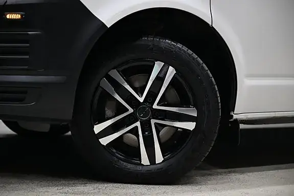 Volkswagen Transporter 2019 photo 4