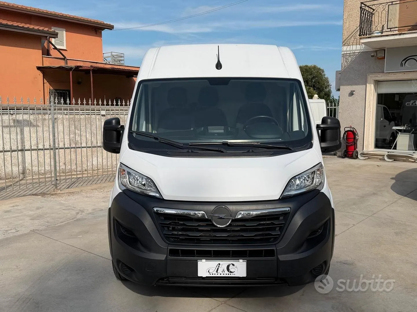 Opel Movano 2023 photo 2