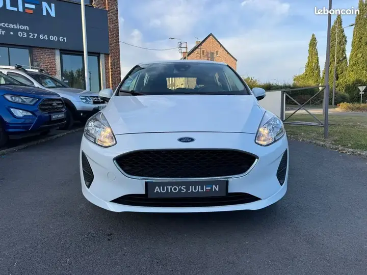 Ford Fiesta 2019 photo 2