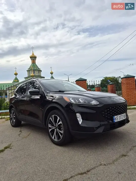 Ford Escape 2022 photo 3