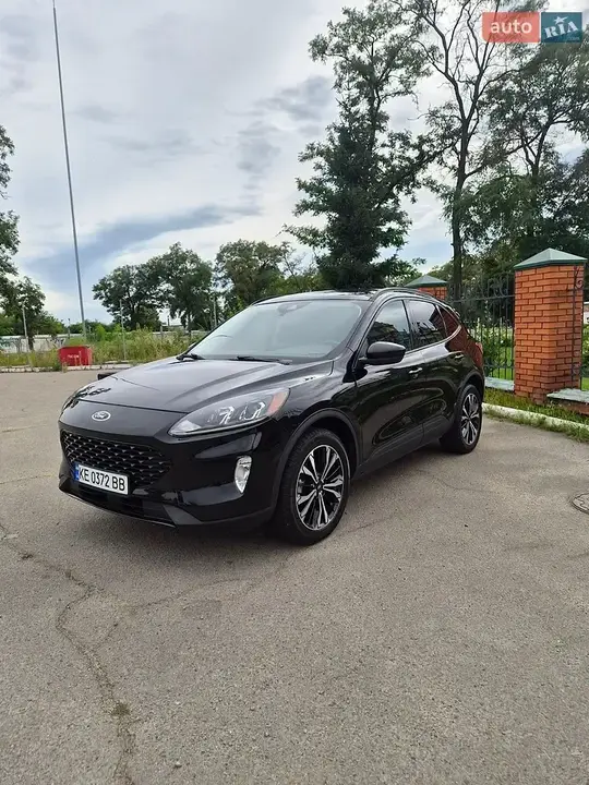 Ford Escape 2022 photo 2