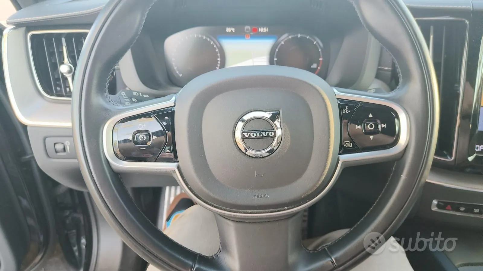 Volvo Xc60 2020 photo 4