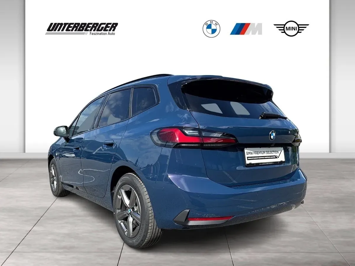 BMW 2 Series 2026 photo 2