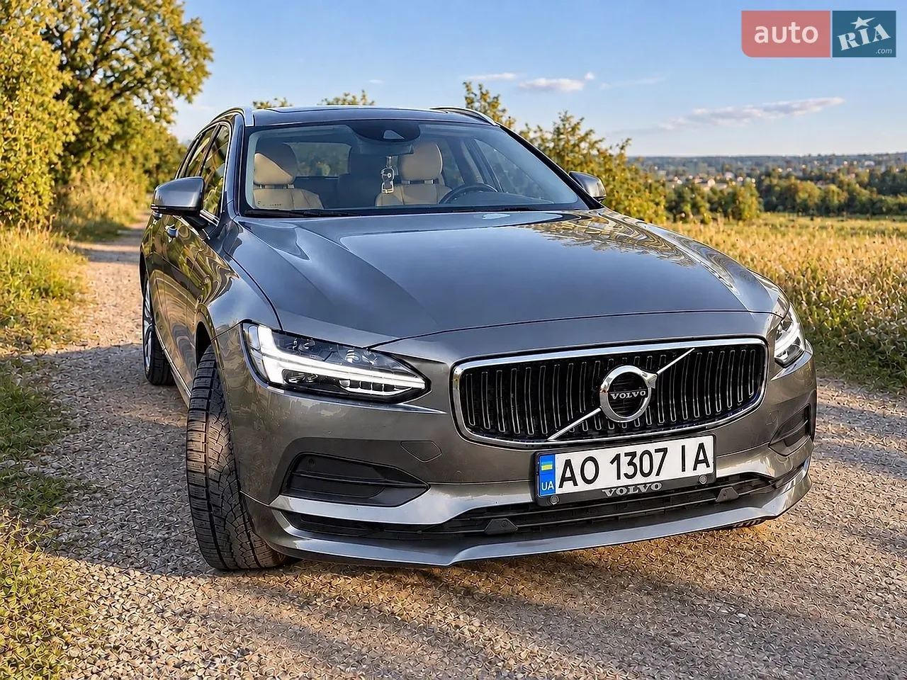 Volvo V90