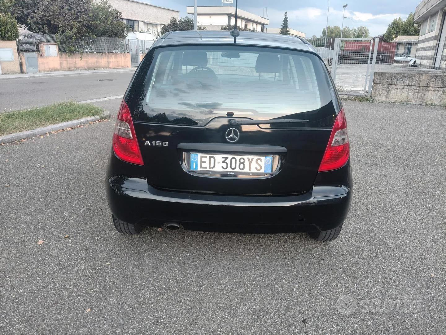 Mercedes-Benz A 160 2010 photo 4