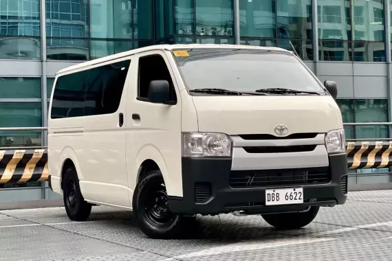 Toyota Hiace 2023 photo 3
