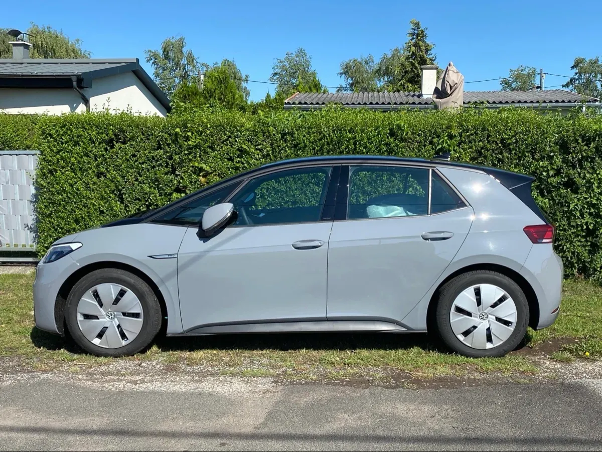 Volkswagen Id.3 2021 photo 2