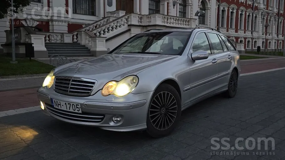 Mercedes-Benz C270