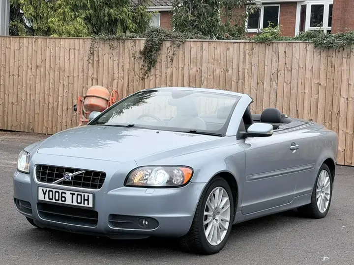 Volvo C70 2006 photo 2