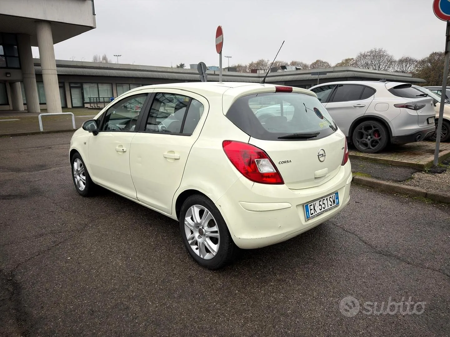 Opel Corsa 2011 photo 4