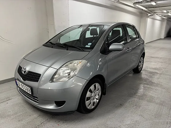 Toyota Yaris 2007 photo 2