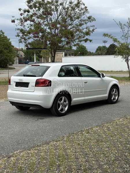 Audi A3 2010 photo 5