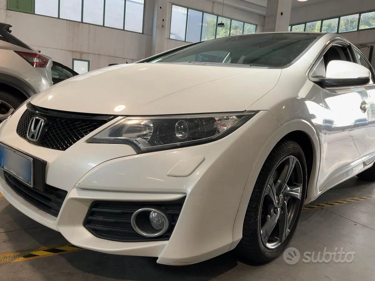 Honda Civic 2016 photo 2