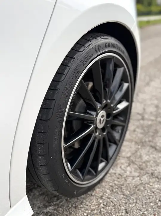 Mercedes-Benz A 200D 2020 photo 5