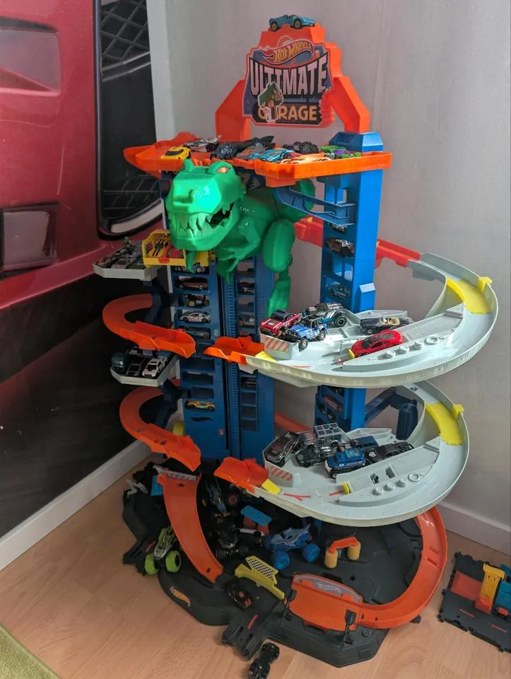 Hot Wheels Ultimate Garage