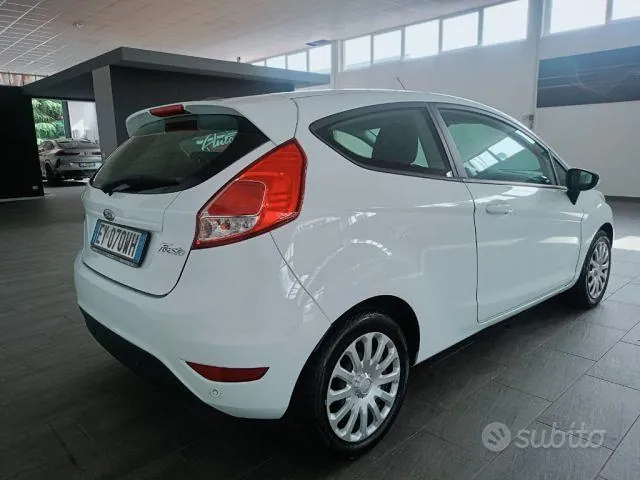 Ford Fiesta 2015 photo 5