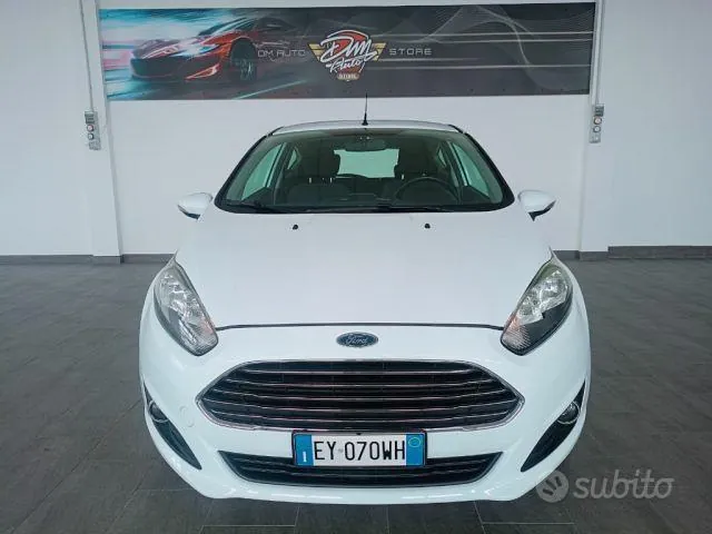 Ford Fiesta 2015 photo 2