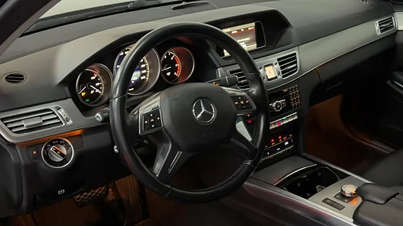 Mercedes-Benz E220 2014 photo 4