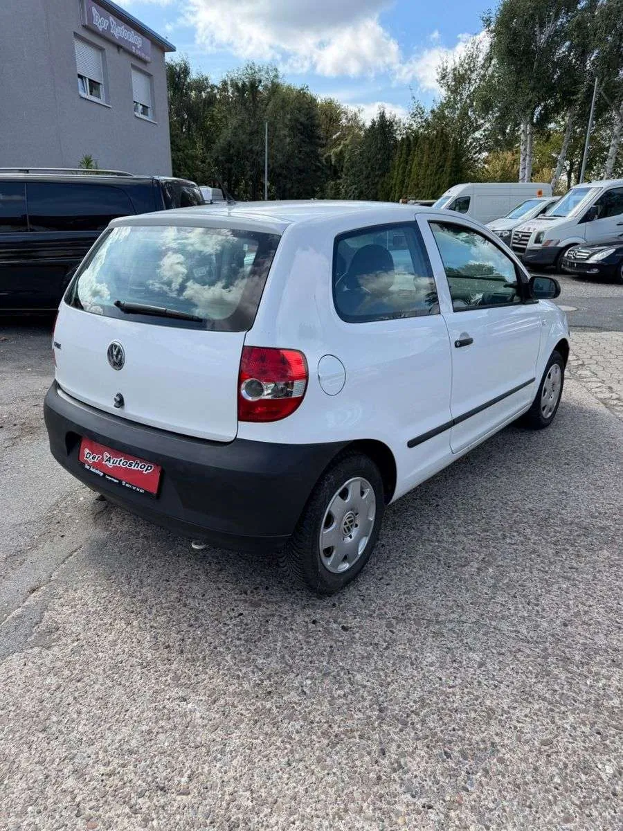 Volkswagen Fox 2009 photo 5
