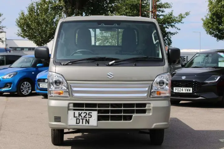 Suzuki Carry photo 2