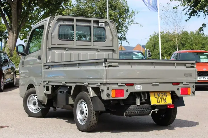Suzuki Carry photo 3