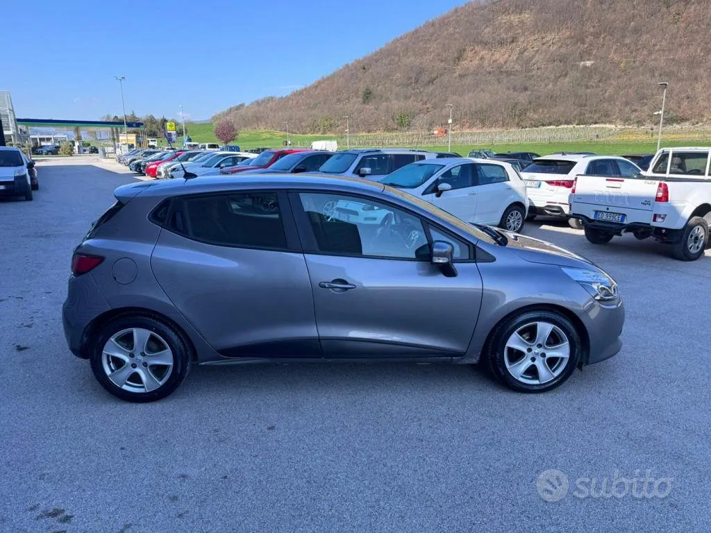 Renault Clio 2015 photo 4