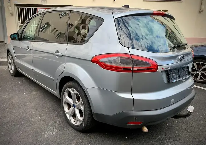Ford S-Max 2013 photo 3