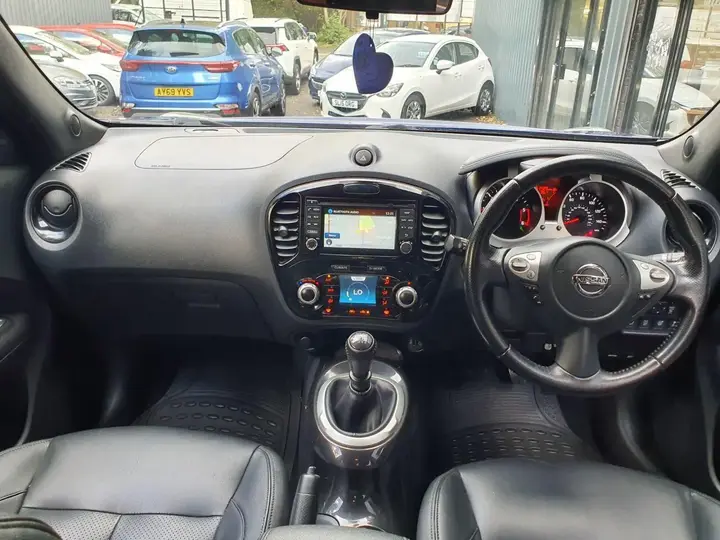 Nissan Juke 2017 photo 2