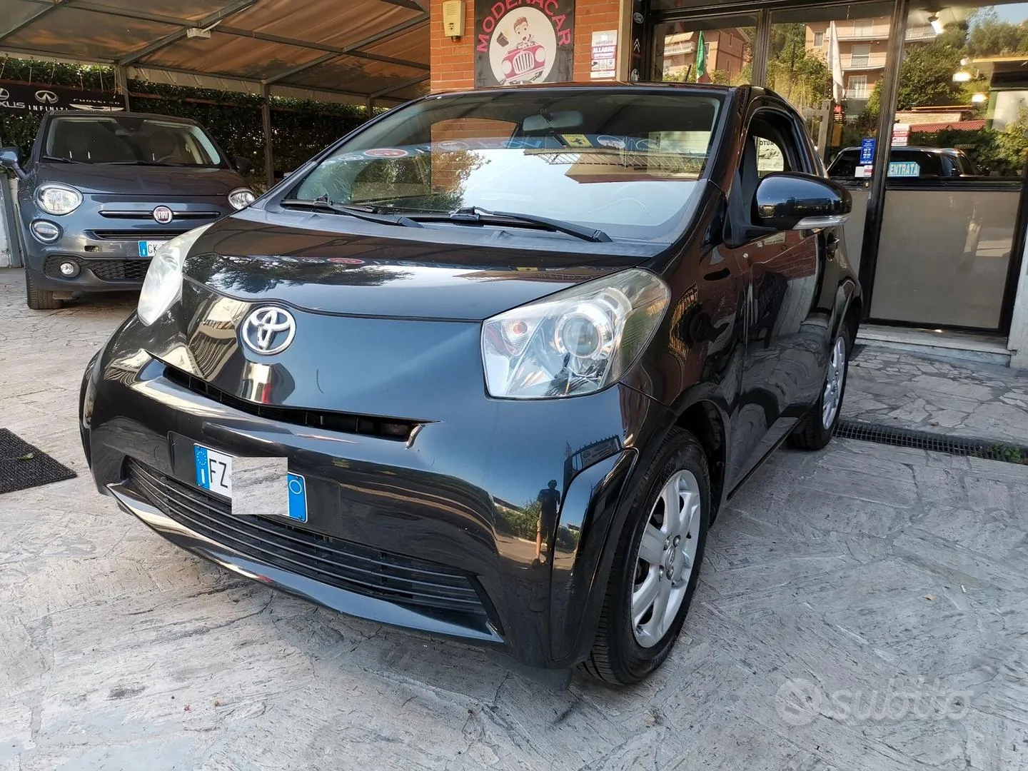 Toyota Iq 2013 photo 3