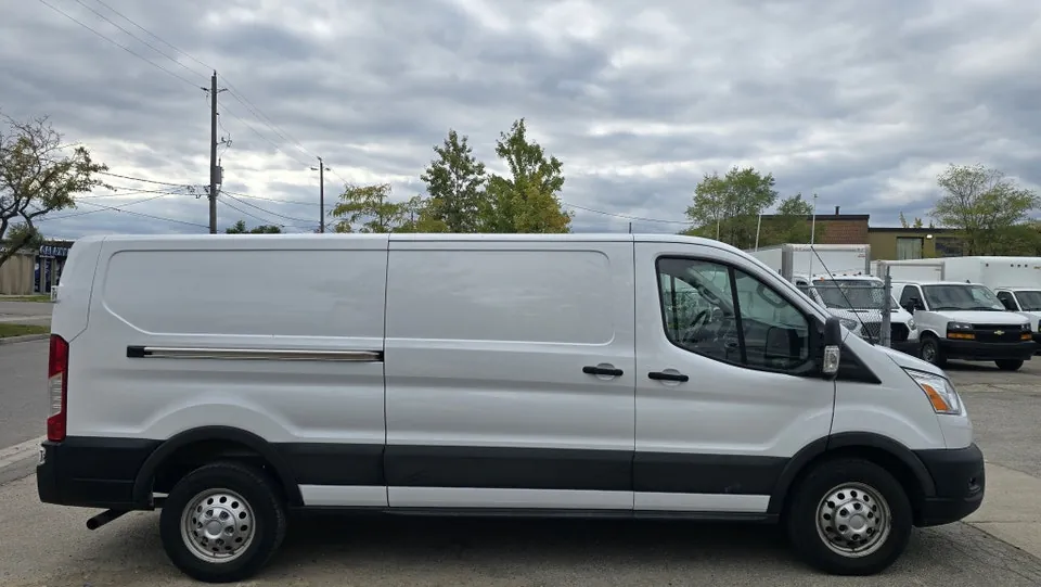 Ford Transit 2021 photo 2