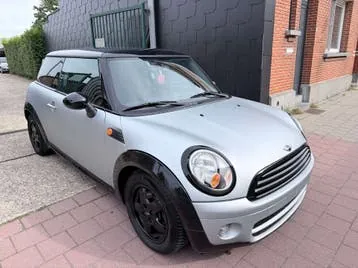 Mini One 2010 photo 2