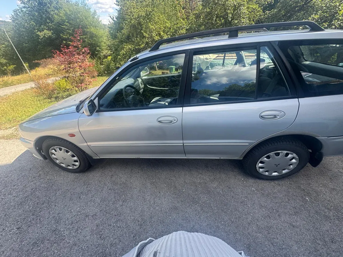 Mitsubishi Lancer 2001 photo 2