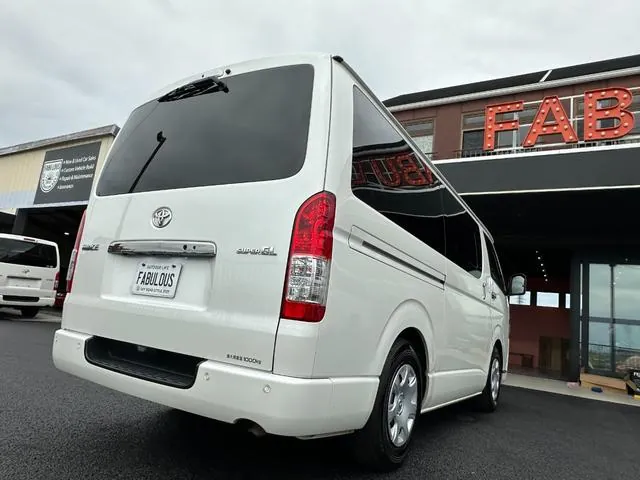 Toyota Hiace 2021 photo 3