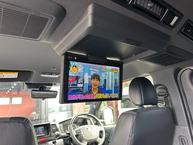 Toyota Hiace 2021 photo 4