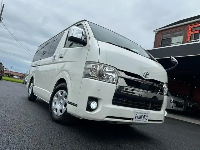 Toyota Hiace 2021 photo 2