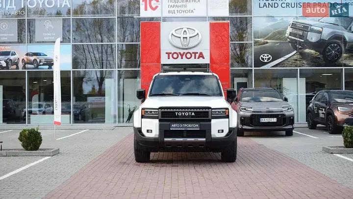 Toyota Land Cruiser Prado 2024 photo 5