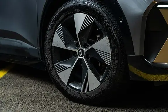 Renault Megane E-Tech 2022 photo 3