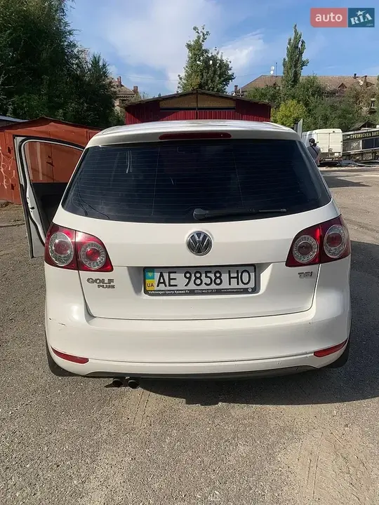 Volkswagen Golf Plus 2012 photo 3
