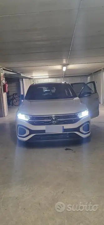 Volkswagen T-Roc 2024 photo 4
