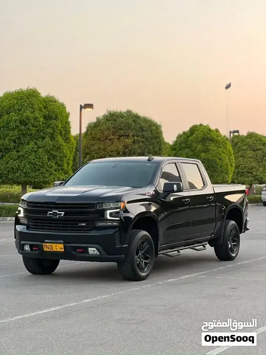Chevrolet Silverado 2020 photo 2