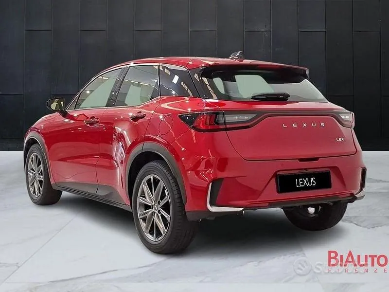Lexus Lbx 2025 photo 4