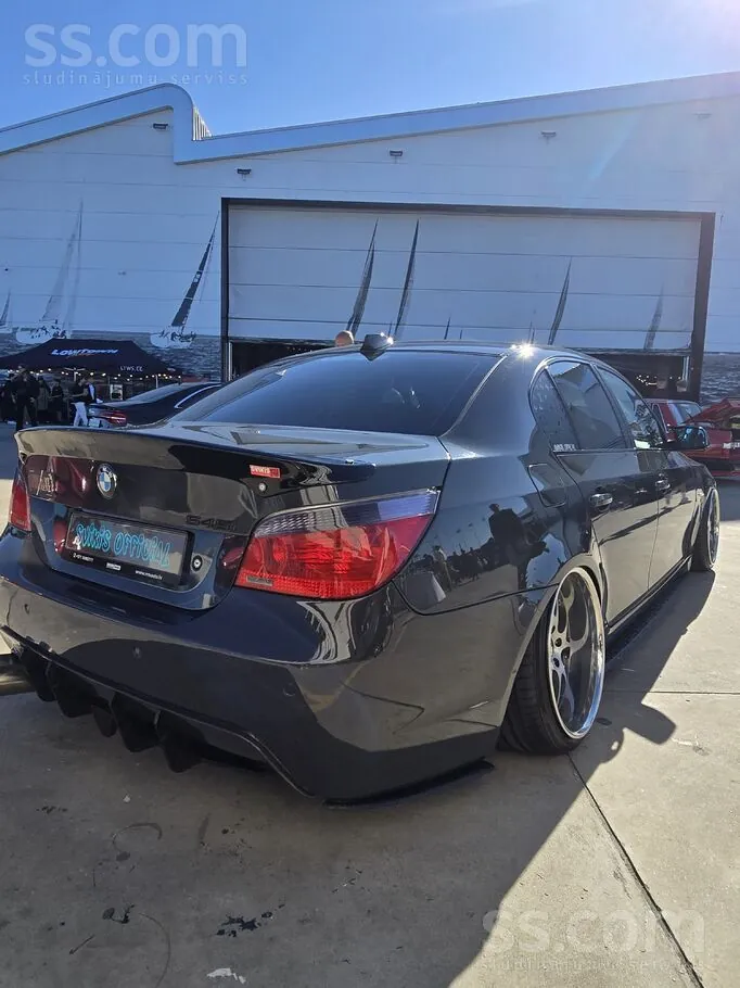 BMW 545 2004 photo 3